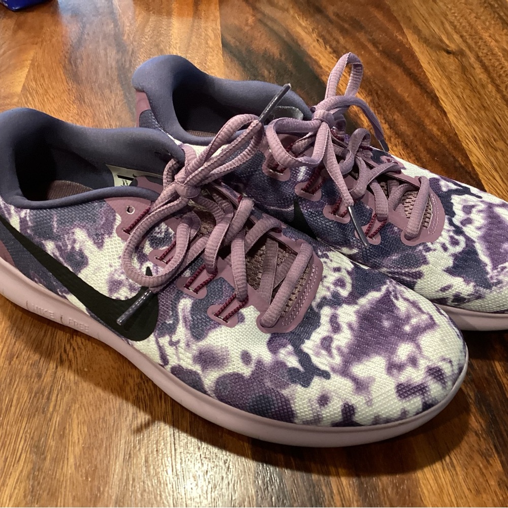Women's Purple Patterned Athletic Shoes